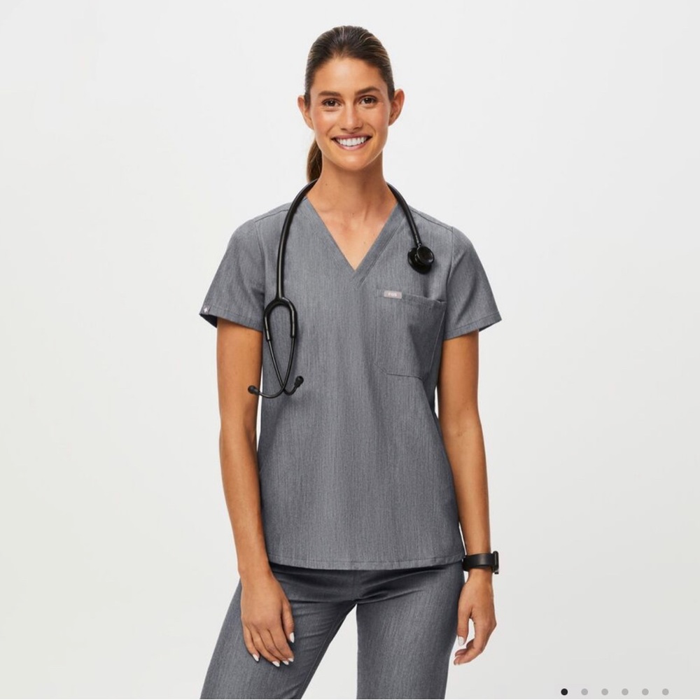 Figs Catarina™ One-Pocket Scrub Top Graphite Medium